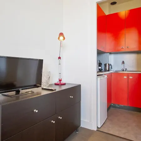 Studio With Sea View & Balcony - - Welkeys Biarritz
